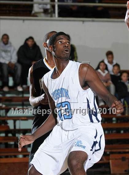 Thumbnail 2 in Grant vs. Burbank (St. Hope Classic) photogallery.