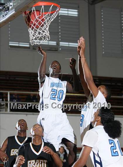Thumbnail 2 in Grant vs. Burbank (St. Hope Classic) photogallery.