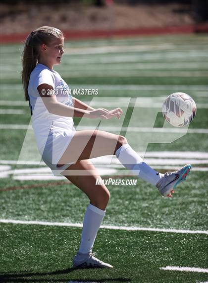Thumbnail 2 in Charlotte Latin vs. Myers Park photogallery.
