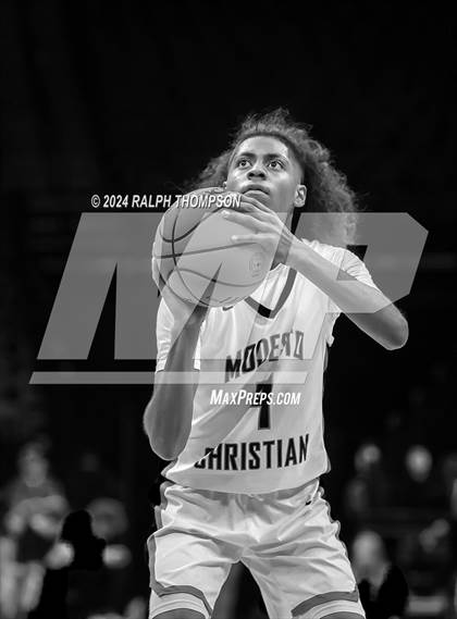 Thumbnail 1 in Lincoln vs. Modesto Christian  (CIF SJS D1 Final) photogallery.