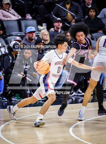 Thumbnail 1 in Lincoln vs. Modesto Christian  (CIF SJS D1 Final) photogallery.