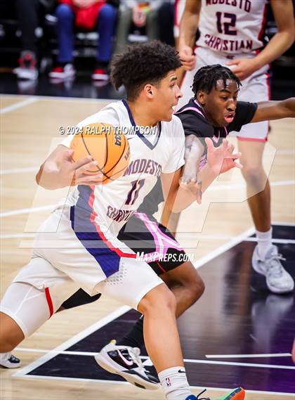 Thumbnail 1 in Lincoln vs. Modesto Christian  (CIF SJS D1 Final) photogallery.