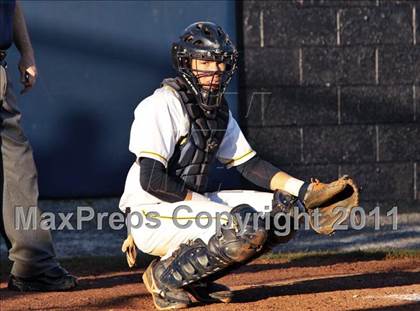 Thumbnail 2 in Knoxville Catholic @ Seymour photogallery.