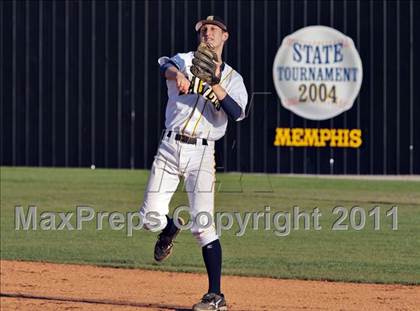 Thumbnail 2 in Knoxville Catholic @ Seymour photogallery.
