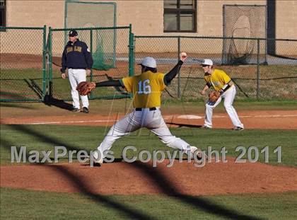 Thumbnail 2 in Knoxville Catholic @ Seymour photogallery.
