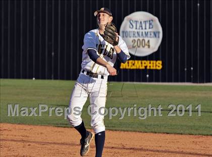 Thumbnail 2 in Knoxville Catholic @ Seymour photogallery.