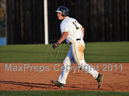 Thumbnail 2 in Knoxville Catholic @ Seymour photogallery.