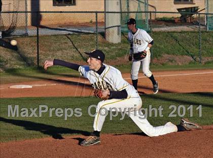 Thumbnail 2 in Knoxville Catholic @ Seymour photogallery.