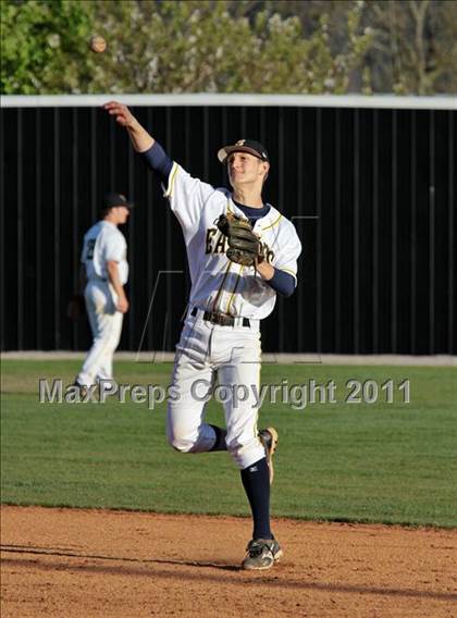 Thumbnail 1 in Knoxville Catholic @ Seymour photogallery.