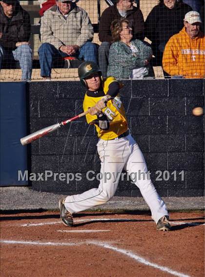 Thumbnail 2 in Knoxville Catholic @ Seymour photogallery.