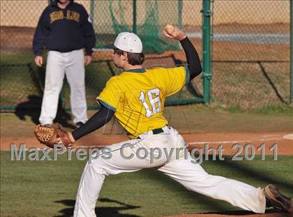 Thumbnail 2 in Knoxville Catholic @ Seymour photogallery.