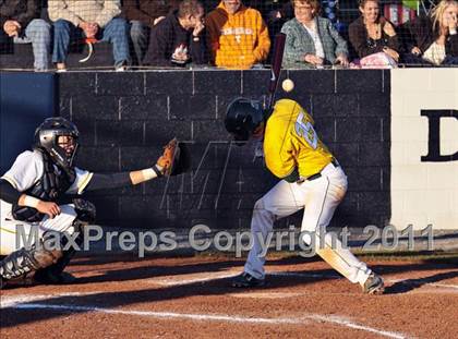 Thumbnail 2 in Knoxville Catholic @ Seymour photogallery.