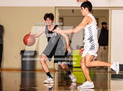 Thumbnail 3 in Pleasant Valley vs. South Medford photogallery.