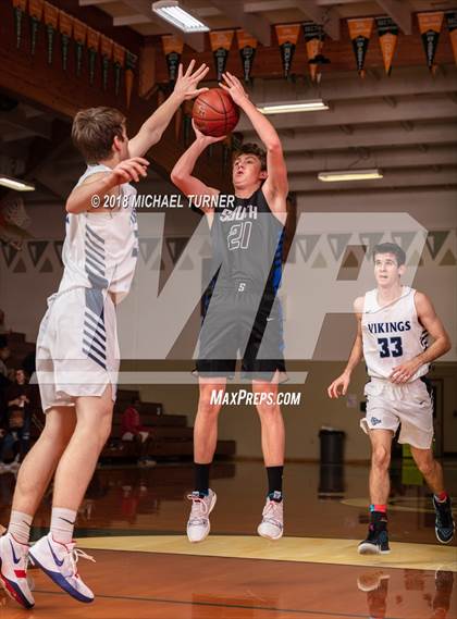 Thumbnail 1 in Pleasant Valley vs. South Medford photogallery.