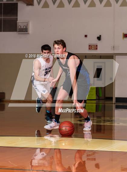 Thumbnail 3 in Pleasant Valley vs. South Medford photogallery.