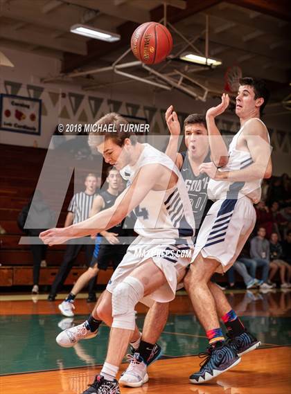 Thumbnail 3 in Pleasant Valley vs. South Medford photogallery.