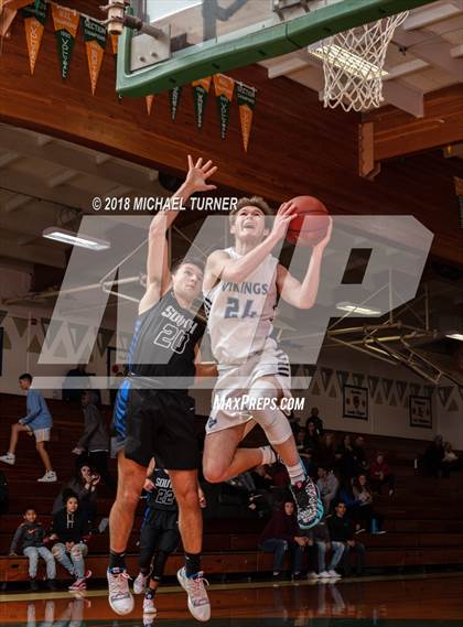 Thumbnail 2 in Pleasant Valley vs. South Medford photogallery.