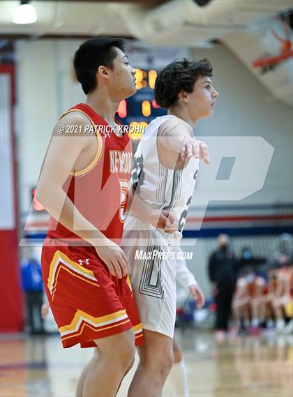Thumbnail 3 in Newport - Bellevue vs Emerald Ridge (T-Town Throwdown) photogallery.