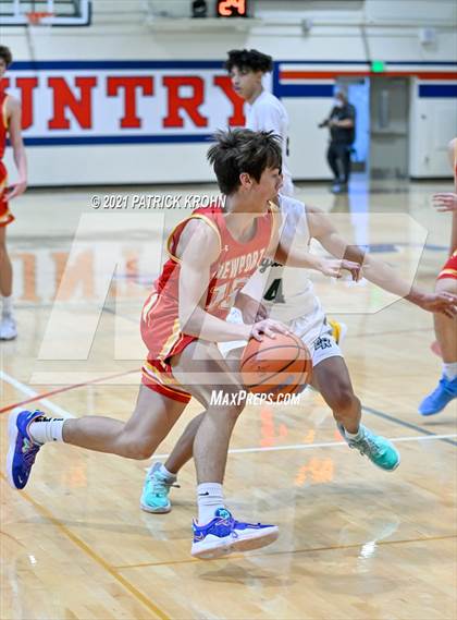 Thumbnail 3 in Newport - Bellevue vs Emerald Ridge (T-Town Throwdown) photogallery.