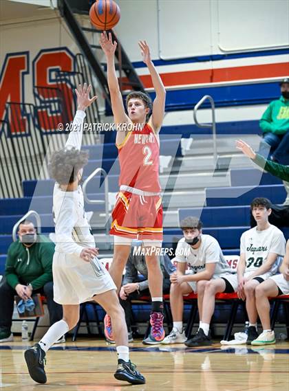 Thumbnail 2 in Newport - Bellevue vs Emerald Ridge (T-Town Throwdown) photogallery.