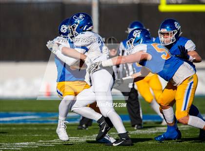 Thumbnail 3 in Catholic Central vs. Oakridge (MHSAA D5 Regional Final) photogallery.