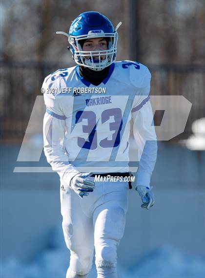 Thumbnail 1 in Catholic Central vs. Oakridge (MHSAA D5 Regional Final) photogallery.
