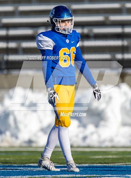 Thumbnail 1 in Catholic Central vs. Oakridge (MHSAA D5 Regional Final) photogallery.