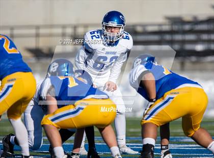Thumbnail 3 in Catholic Central vs. Oakridge (MHSAA D5 Regional Final) photogallery.