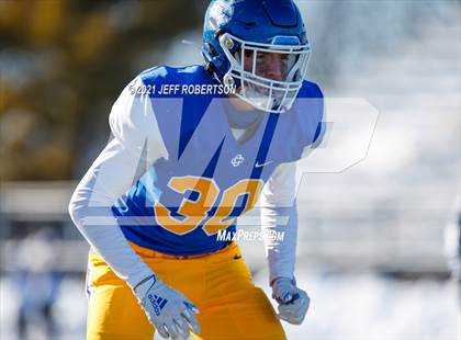 Thumbnail 1 in Catholic Central vs. Oakridge (MHSAA D5 Regional Final) photogallery.