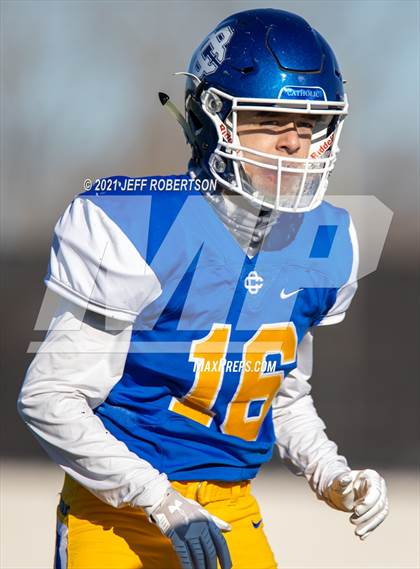 Thumbnail 1 in Catholic Central vs. Oakridge (MHSAA D5 Regional Final) photogallery.