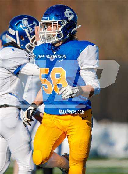 Thumbnail 3 in Catholic Central vs. Oakridge (MHSAA D5 Regional Final) photogallery.