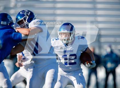 Thumbnail 3 in Catholic Central vs. Oakridge (MHSAA D5 Regional Final) photogallery.