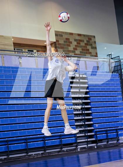Thumbnail 1 in Niwot vs Grandview (CHSAA 5A Round 2) photogallery.