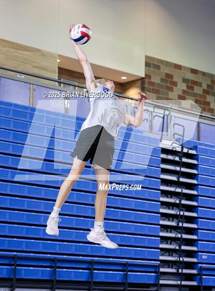 Thumbnail 1 in Niwot vs Grandview (CHSAA 5A Round 2) photogallery.