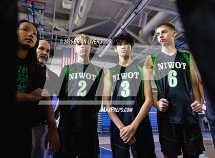 Thumbnail 2 in Niwot vs Grandview (CHSAA 5A Round 2) photogallery.