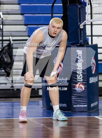 Thumbnail 2 in Niwot vs Grandview (CHSAA 5A Round 2) photogallery.