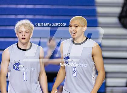 Thumbnail 2 in Niwot vs Grandview (CHSAA 5A Round 2) photogallery.