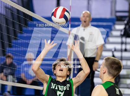 Thumbnail 3 in Niwot vs Grandview (CHSAA 5A Round 2) photogallery.