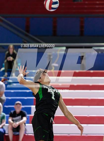 Thumbnail 3 in Niwot vs Grandview (CHSAA 5A Round 2) photogallery.