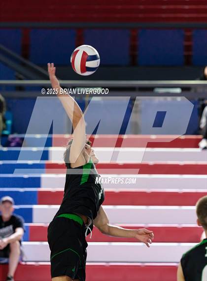 Thumbnail 2 in Niwot vs Grandview (CHSAA 5A Round 2) photogallery.