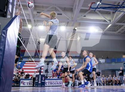 Thumbnail 2 in Niwot vs Grandview (CHSAA 5A Round 2) photogallery.