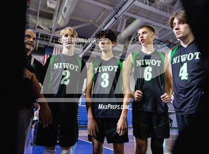 Thumbnail 3 in Niwot vs Grandview (CHSAA 5A Round 2) photogallery.