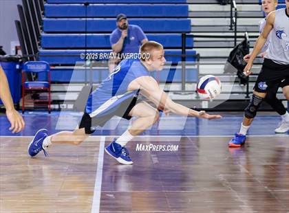 Thumbnail 3 in Niwot vs Grandview (CHSAA 5A Round 2) photogallery.
