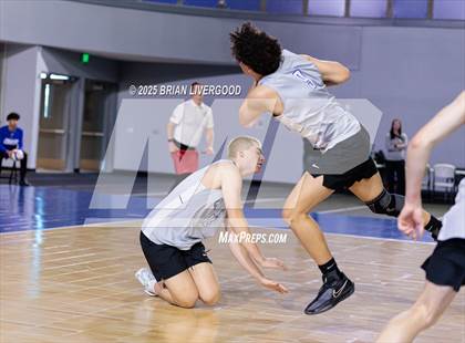 Thumbnail 1 in Niwot vs Grandview (CHSAA 5A Round 2) photogallery.
