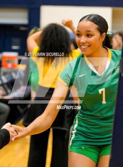 Thumbnail 3 in St. Mary's @ Deer Valley (AIA 4A Quarterfinals) photogallery.