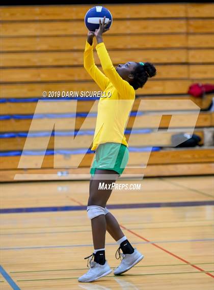 Thumbnail 3 in St. Mary's @ Deer Valley (AIA 4A Quarterfinals) photogallery.