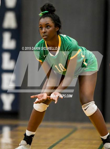 Thumbnail 2 in St. Mary's @ Deer Valley (AIA 4A Quarterfinals) photogallery.