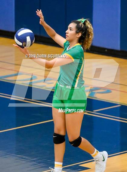 Thumbnail 3 in St. Mary's @ Deer Valley (AIA 4A Quarterfinals) photogallery.