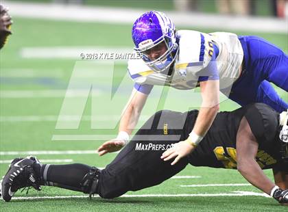 Thumbnail 2 in Malakoff vs Brock (UIL 3A Division 1 Semifinal) photogallery.