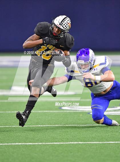 Thumbnail 3 in Malakoff vs Brock (UIL 3A Division 1 Semifinal) photogallery.